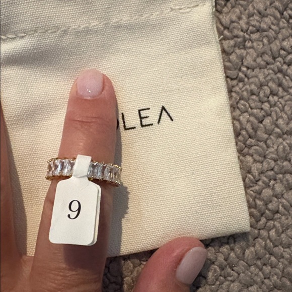 ATOLEA ETERNITY RING - Picture 6 of 8